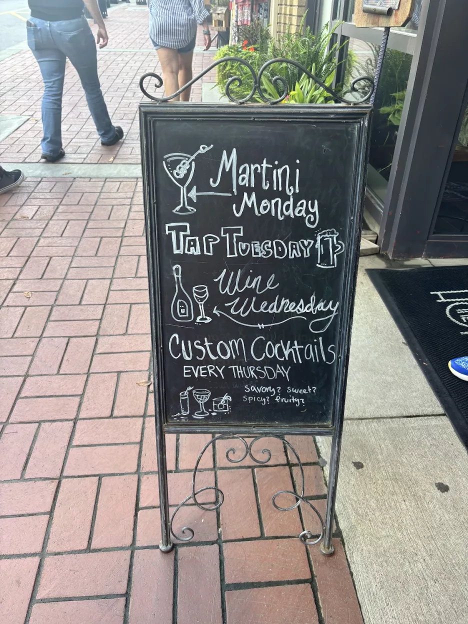 Custom Cocktails🍹
